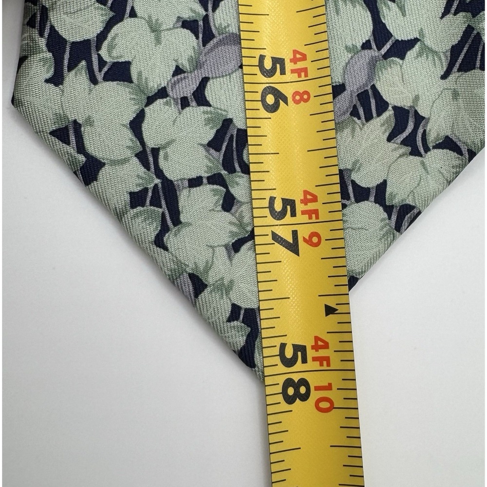 Hermès Paris Silk Tie Green Leaf Floral Pattern Navy Background Luxury - Picture 6 of 6